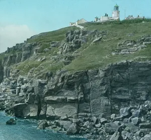 Lizard Lighthouse, Landewednack, Cornwall. Around 1890 Lizard Lighthouse, Landewednack, Cornwall. Around 1890