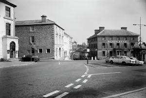 The Parade, from Barras Place or West Street, looking towards Pike Street and Webb' The Parade, from Barras Place or West Street, looking towards Pike Street and Webb'