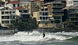 Australia-Surf-Bondi-Wave