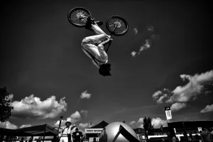 Cycling-Fra-Bel-Tdf2017-Departure-Feature-Black and White Cycling-Fra-Bel-Tdf2017-Departure-Feature-Black and White