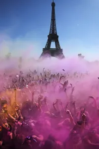 Sport/offbeat colour run fun/france race paris lifestyle running Sport/offbeat colour run fun/france race paris lifestyle running