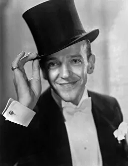 Fred Astaire Dance Routine In Top Hat And Tails In Top Hat 11x17 Mini Poster 