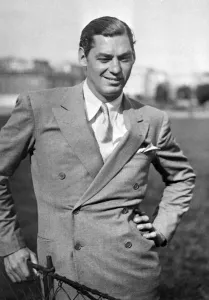 Johnny Weissmuller in Paris Johnny Weissmuller in Paris
