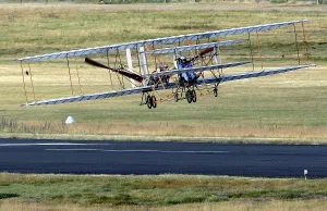 Landing a Replica of Wrights Flyer 3 Landing a Replica of Wrights Flyer 3