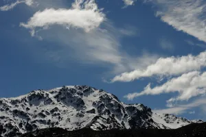 <b class=qtipBold><figcaption>New Zealand-Nature-Feature</figcaption></b><br>This photo shows snow capped mountains near Hanmer Springs on New Zealand's South Island. Hanmer Springs is New Zealand's Alpine Spa Village, renowned for its forest and snow covered mountains, alpine rivers and therapeutic hot thermal pools. AFP PHOTO / Greg WOOD / AFP PHOTO / GREG WOOD<br><em>© Copyright Agence France-Presse (AFP) - All Rights Reserved</em> New Zealand-Nature-Feature