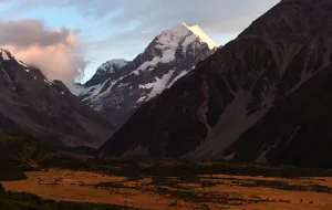 <b class=qtipBold><figcaption>Nzealand-Mt Cook</figcaption></b><br>A photo taken on Febraury 25, 2015, shows the peak of New Zealand's highest mountain Mt Cook - also known by it's Maori name of Aoraki - which sits in the Southern Alps on the South Island at a height of 3, 724 metres (12, 218 ft). AFP PHOTO / William WEST<br><em>© Copyright Agence France-Presse (AFP) - All Rights Reserved</em> Nzealand-Mt Cook