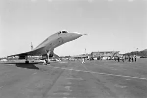Images Dated 6th September 1971: Retro Concorde-Cayenne
