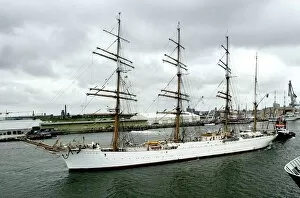 Images Dated 21st August 2002: Russian four-mast sailing ship Sedov