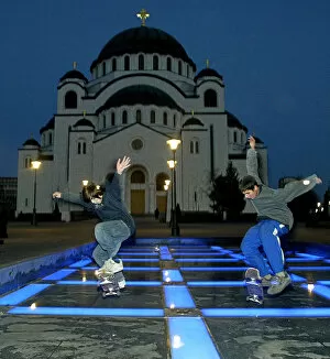 Images Dated 19th December 2004: Serbia and Montenegro Belgrade Skateboard