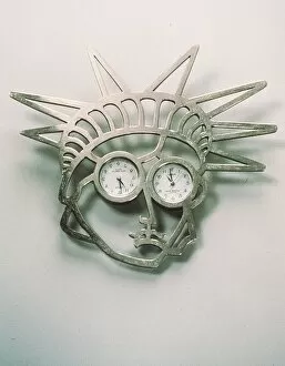 Images Dated 17th June 1999: Us-Art-Brooches