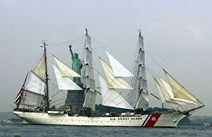 Images Dated 4th July 2000: Us-Opsail-Eagle