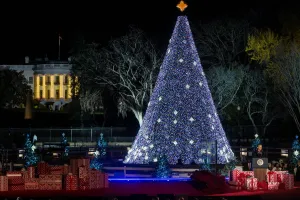 Us-Politics-Holiday-Christmas-Tree-Obama Us-Politics-Holiday-Christmas-Tree-Obama