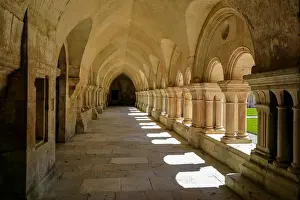 Abbey of Fontenay. The cloister, interior (photography) Abbey of Fontenay. The cloister, interior (photography)