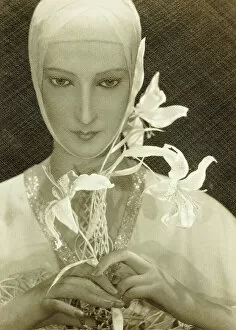 Incopyright Gallery: Advertisement for Elizabeth Arden, out-take, 1923 (gelatin silver print)