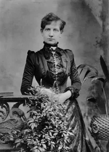 Alice Cornwell, 1885 (b/w photo) Alice Cornwell, 1885 (b/w photo)