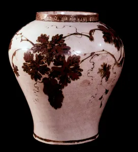 Art coreen: porcelain jar from Yi period (1392-1910), Duksoo Art coreen: porcelain jar from Yi period (1392-1910), Duksoo