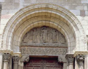 The Ascension, tympanum from the Porte Miegeville, c.1120 (photo) The Ascension, tympanum from the Porte Miegeville, c.1120 (photo)