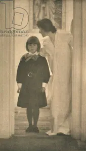 Photo Secession Gallery: Blessed Art Thou Among Women by Kasebier, 1904 (photogravure)