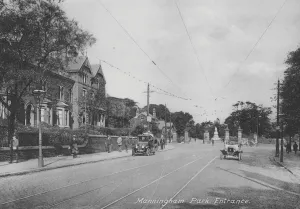 Bradford: Manningham Park Entrance (b/w photo) Bradford: Manningham Park Entrance (b/w photo)