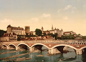 Photomechanical Gallery: The castle and bridge, Pau, Pyrenees, c.1890-1900 (photomechanical print)