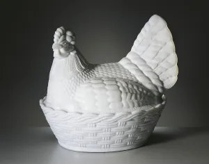 Close-up of a hen shaped box, France, 1860 (glass) Close-up of a hen shaped box, France, 1860 (glass)