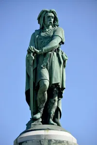 Colossal statue of Vercingetorix (72-46 BC), Gallic leader - Sculpture of Millet Aime Colossal statue of Vercingetorix (72-46 BC), Gallic leader - Sculpture of Millet Aime