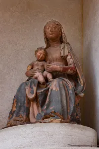 Copy of the XV century statue of 'Madonna del Corridoio' Copy of the XV century statue of 'Madonna del Corridoio'