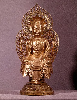 Coreen Art: Buddha statuette in gold. Silla period, 8th-10th century Coreen Art: Buddha statuette in gold. Silla period, 8th-10th century
