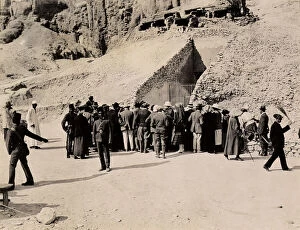 Ancient Egypt & Sites Gallery: Crowd of interested spectators waiting outside the Tomb of Tutankhamun