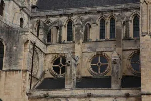 Depicting the oculi /rose windows on the south side Depicting the oculi /rose windows on the south side