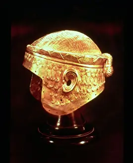 Electrum Helmet of King Mes-Kalem-Dug, c.2500-2400 BC (beaten gold) (see also 161987) Electrum Helmet of King Mes-Kalem-Dug, c.2500-2400 BC (beaten gold) (see also 161987)