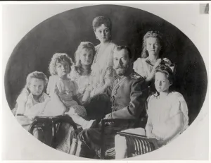 The Family of Tsar Nicholas II (1868-1918) (b/w photo) The Family of Tsar Nicholas II (1868-1918) (b/w photo)