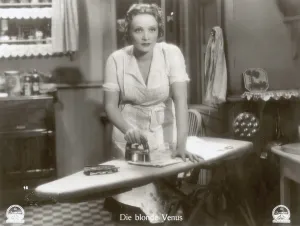 Still from the film Blonde Venus with Marlene Dietrich, 1932 (b/w photo) Still from the film Blonde Venus with Marlene Dietrich, 1932 (b/w photo)