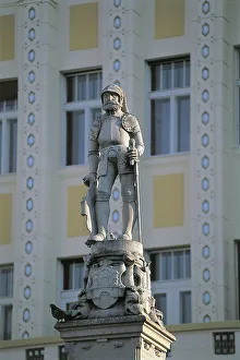 Fountain in front of a building, Knight Roland Statue, Bratislava, Slovakia Fountain in front of a building, Knight Roland Statue, Bratislava, Slovakia