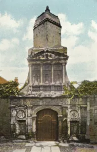 Gonville and Caius College, the Gate of Honour (photo) Gonville and Caius College, the Gate of Honour (photo)