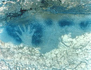 Rock Painting Gallery: Hand stencil, from upper section of the Spotted Horse Panel, Late Upper Palaeolithic Period