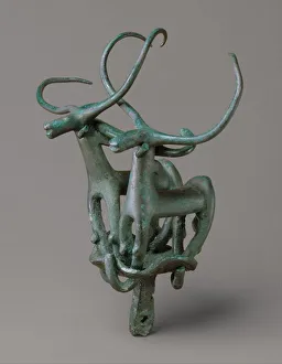 Hattian standard with two long-horned bulls, c. 2300-2000 BC (copper alloy) Hattian standard with two long-horned bulls, c. 2300-2000 BC (copper alloy)
