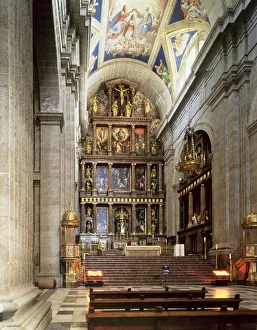 The High Altar in the Basilica (photo) The High Altar in the Basilica (photo)