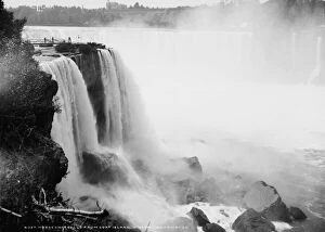 Horseshoe Falls from Goat Island, Niagara, c.1880-97 (b / w photo)