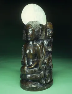 Idole a la Croquille, (bronze with brown patina and seashell) Idole a la Croquille, (bronze with brown patina and seashell)