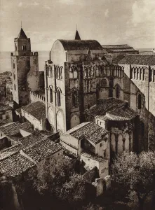 Italy: Cefalu, Duomo (b/w photo) Italy: Cefalu, Duomo (b/w photo)