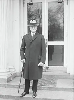 1914 1918 Gallery: John J. Pershing, Portrait at White House, Washington DC, USA, 1932 (b/w photo)