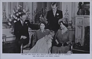 Princess Elizabeth Gallery: The King and Queen with Princess Elizabeth (b / w photo)
