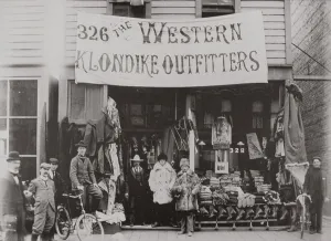 Klondike Outfitters store, Cordova Street, Vancouver 1897 (b/w photo) Klondike Outfitters store, Cordova Street, Vancouver 1897 (b/w photo)