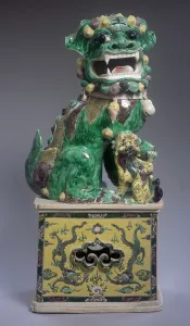 Large Famille Verte Buddhist Lion and Cub, Kangxi period (1662-1722) (porcelain) Large Famille Verte Buddhist Lion and Cub, Kangxi period (1662-1722) (porcelain)