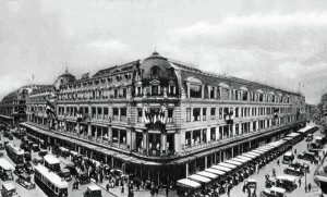 Common Life Gallery: Le Bon Marche, c. 1910 (b/w photo)
