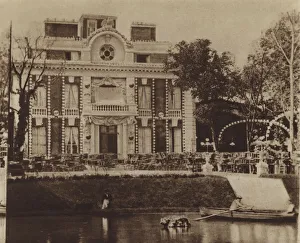 Le Chateau-Rouge jardins et bosquets (b/w photo) Le Chateau-Rouge jardins et bosquets (b/w photo)