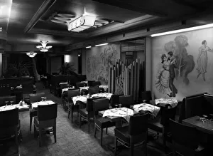Le Grand Vatel Restaurant, Paris, c.1935 (b/w photo) Le Grand Vatel Restaurant, Paris, c.1935 (b/w photo)