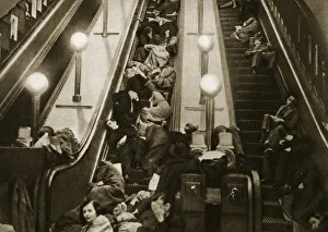 Londoners seek shelter from the bombs in the Underground, 1940 (b/w photo) Londoners seek shelter from the bombs in the Underground, 1940 (b/w photo)
