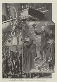Troopships Gallery: Lord Roberts embarking for South Africa on Board the 'Dunottar Castle'at Southampton